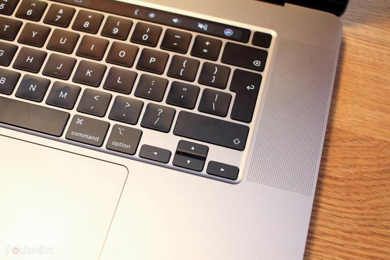 13 inch MacBook Pro Sihirli Klavye İle Gelecek!